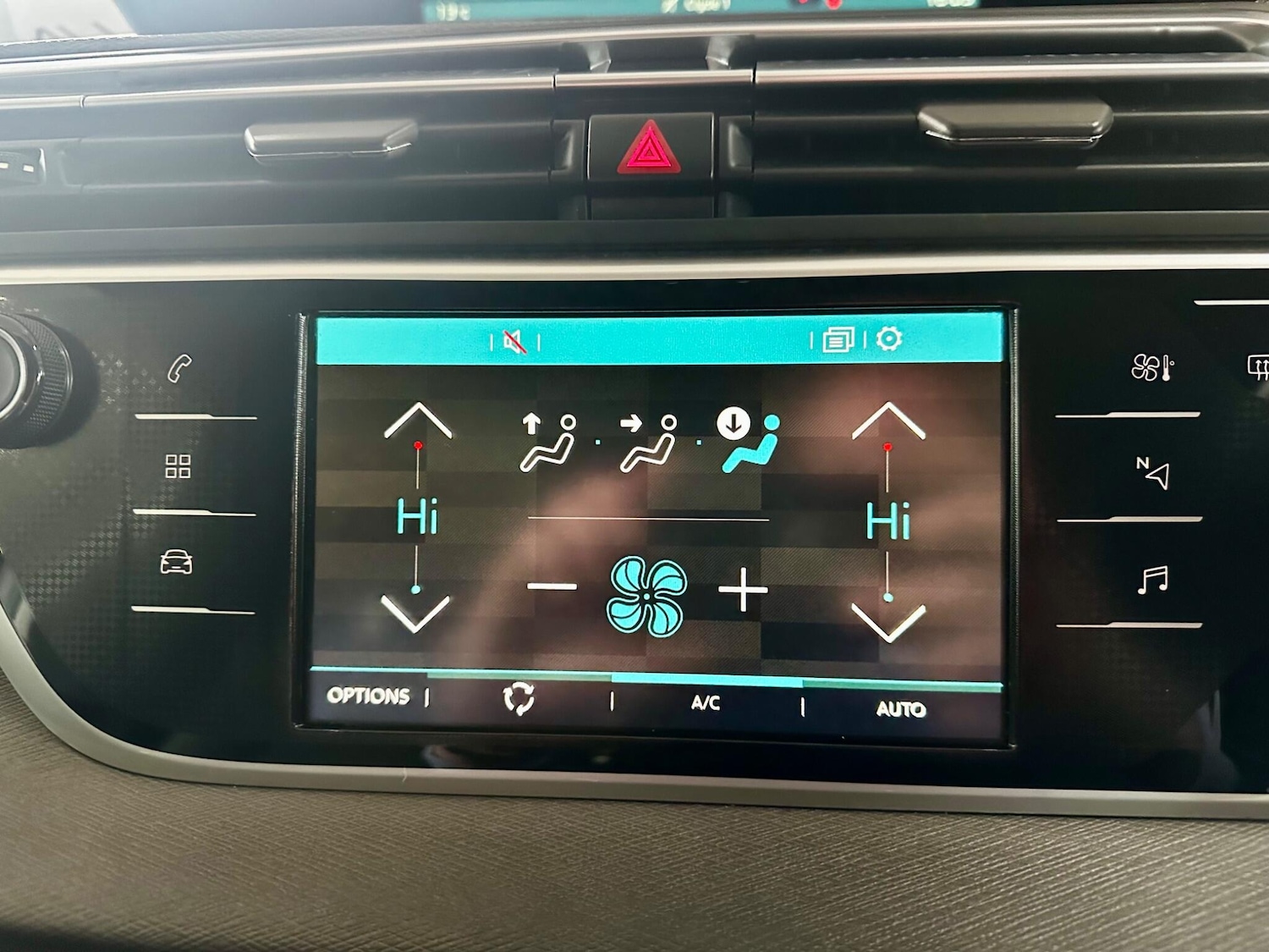 Used Citroen C4 Grand Picasso 2018 for sale - 76307352: Photo 27