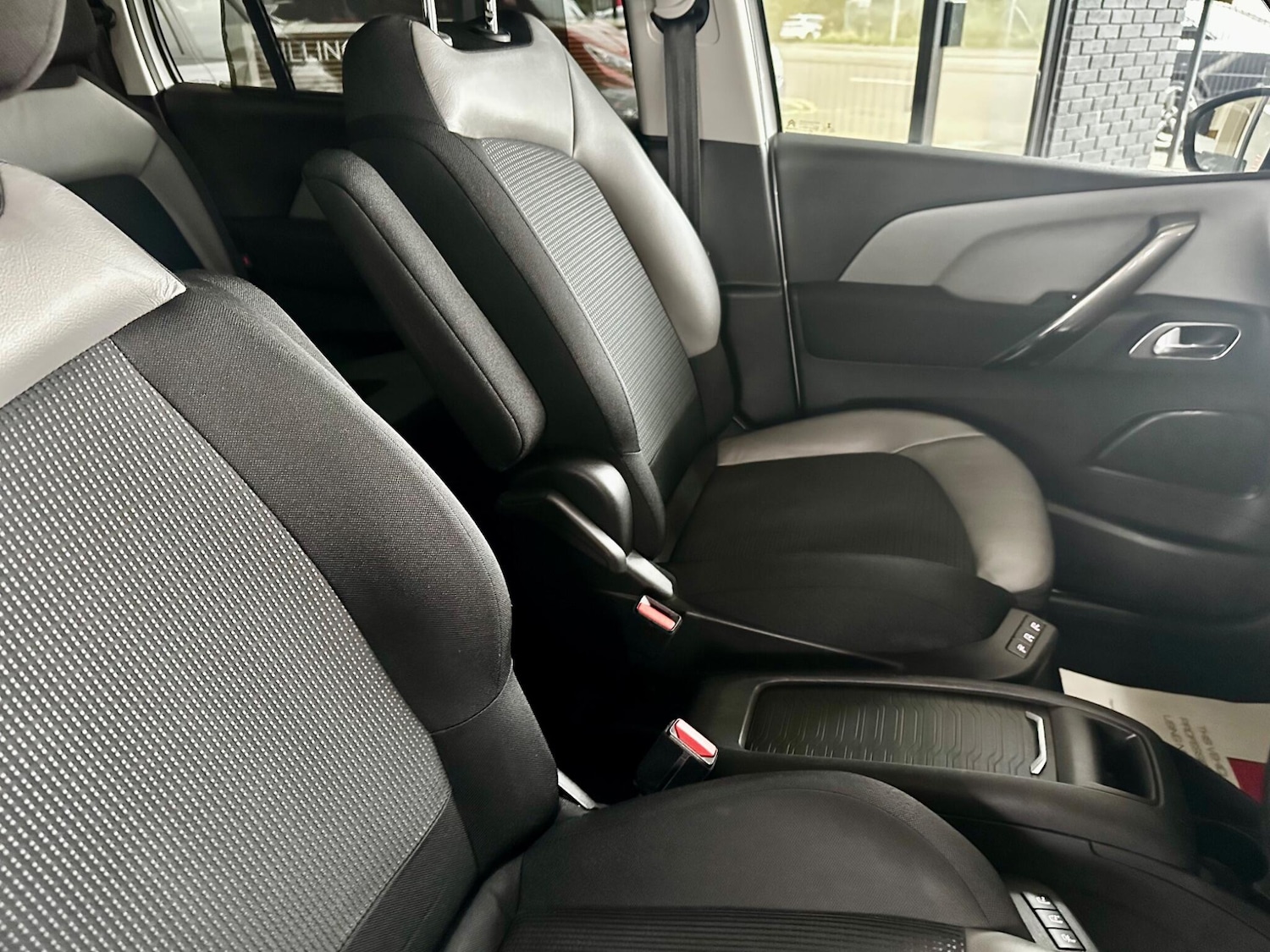 Used Citroen C4 Grand Picasso 2018 for sale - 76307352: Photo 40