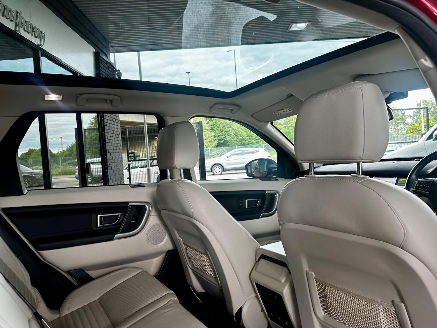 Used Land Rover Discovery Sport for sale - 76994983: Photo 44