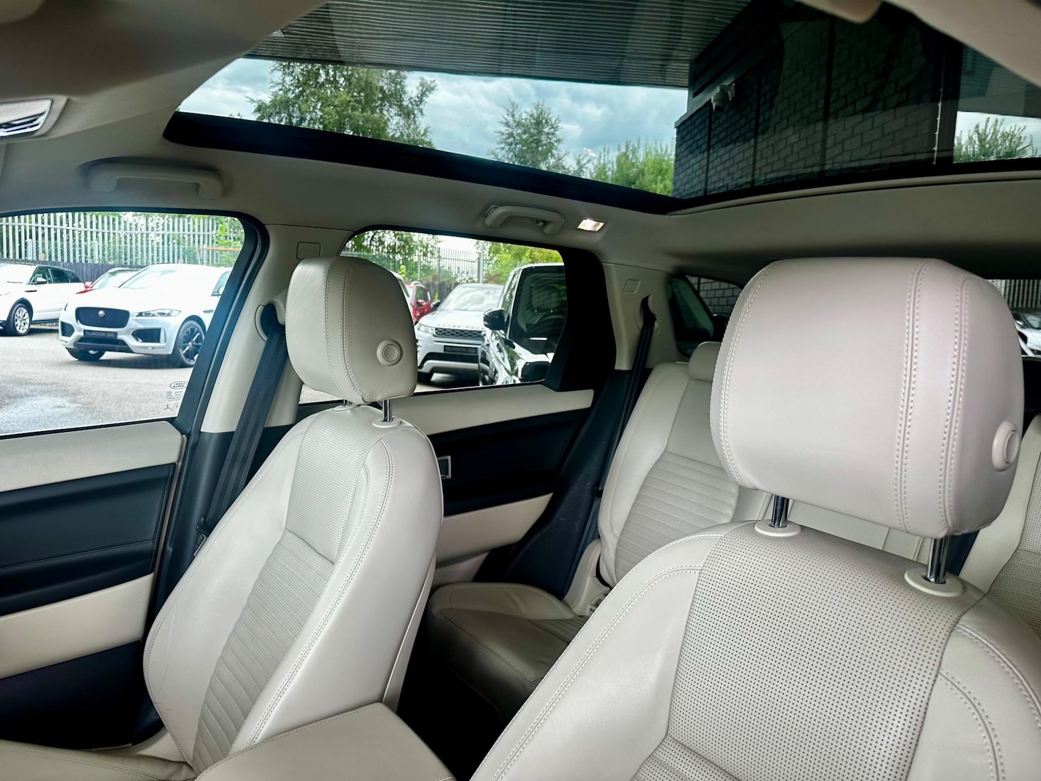 Used Land Rover Discovery Sport for sale - 76994983: Photo 46