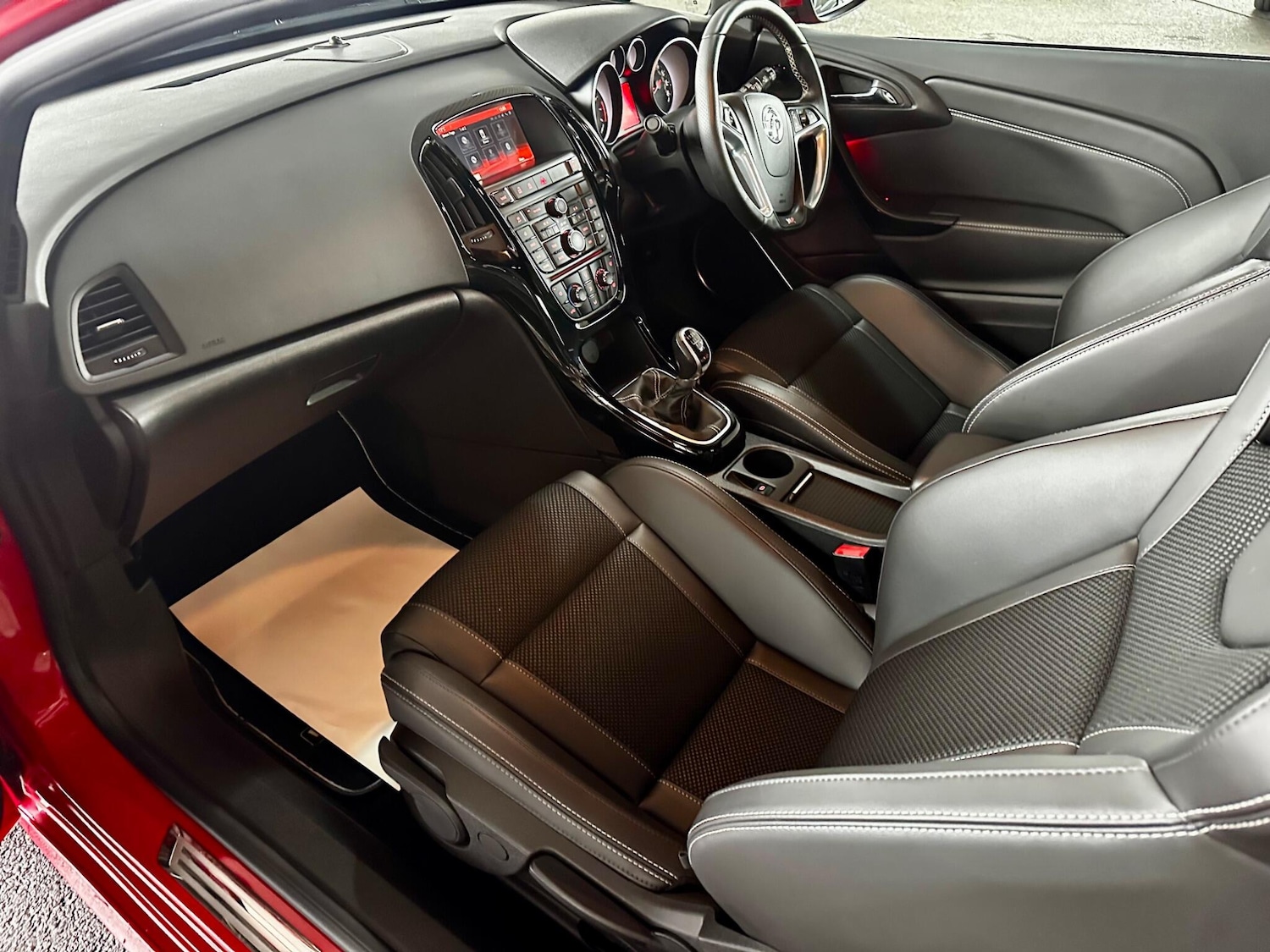 Used Vauxhall Astra GTC 2015 for sale - 76370860: Photo 36