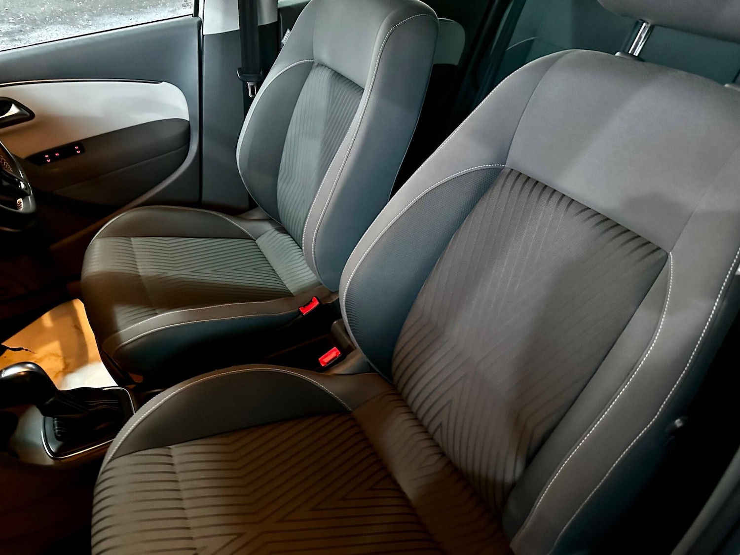 Used Volkswagen Polo 2015 for sale - 76562130: Photo 25