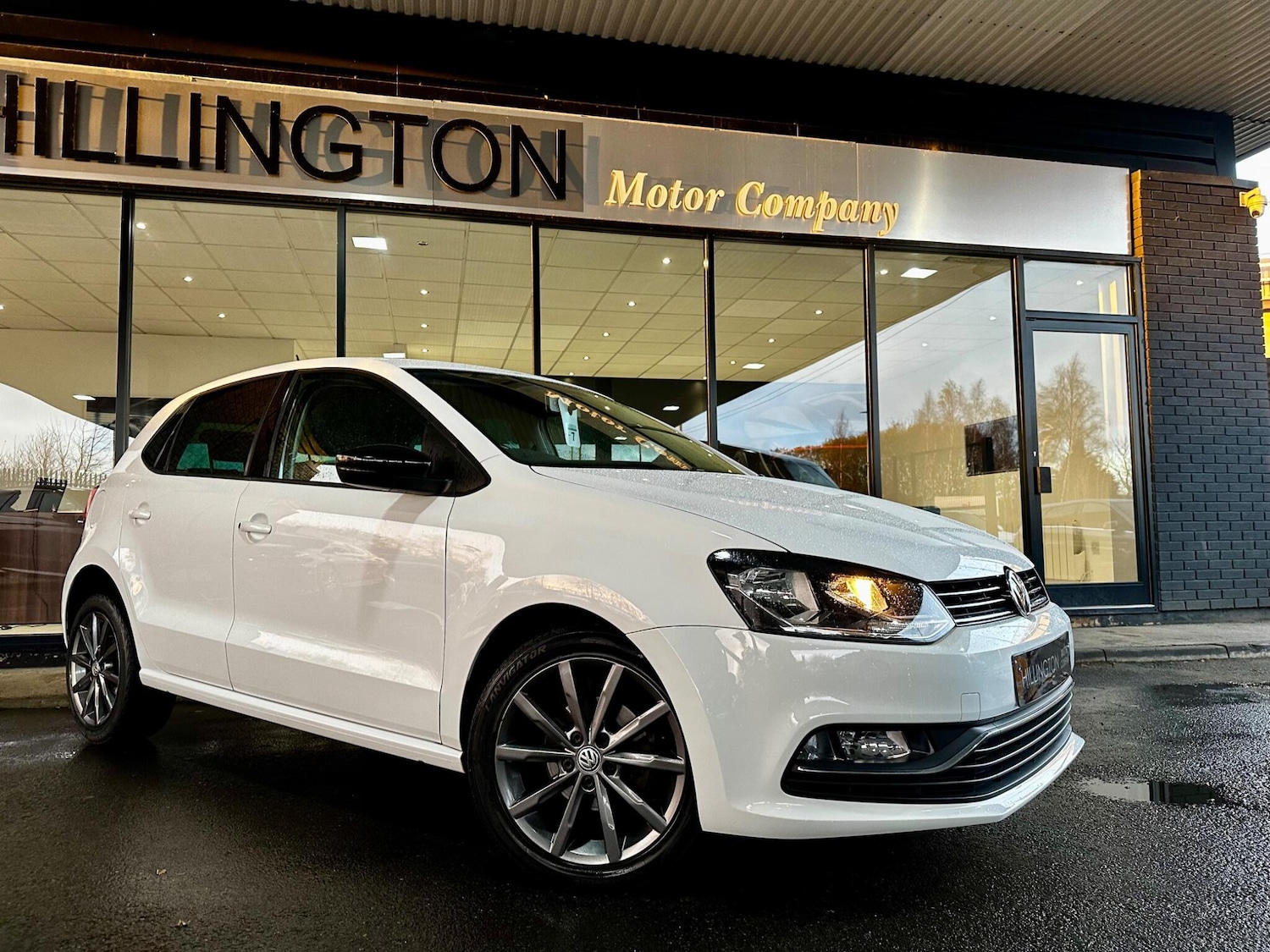 Used Volkswagen Polo 2015 for sale - 76562130: Photo 3