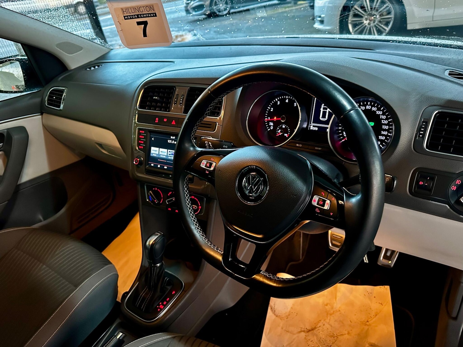 Used Volkswagen Polo 2015 for sale - 76562130: Photo 35