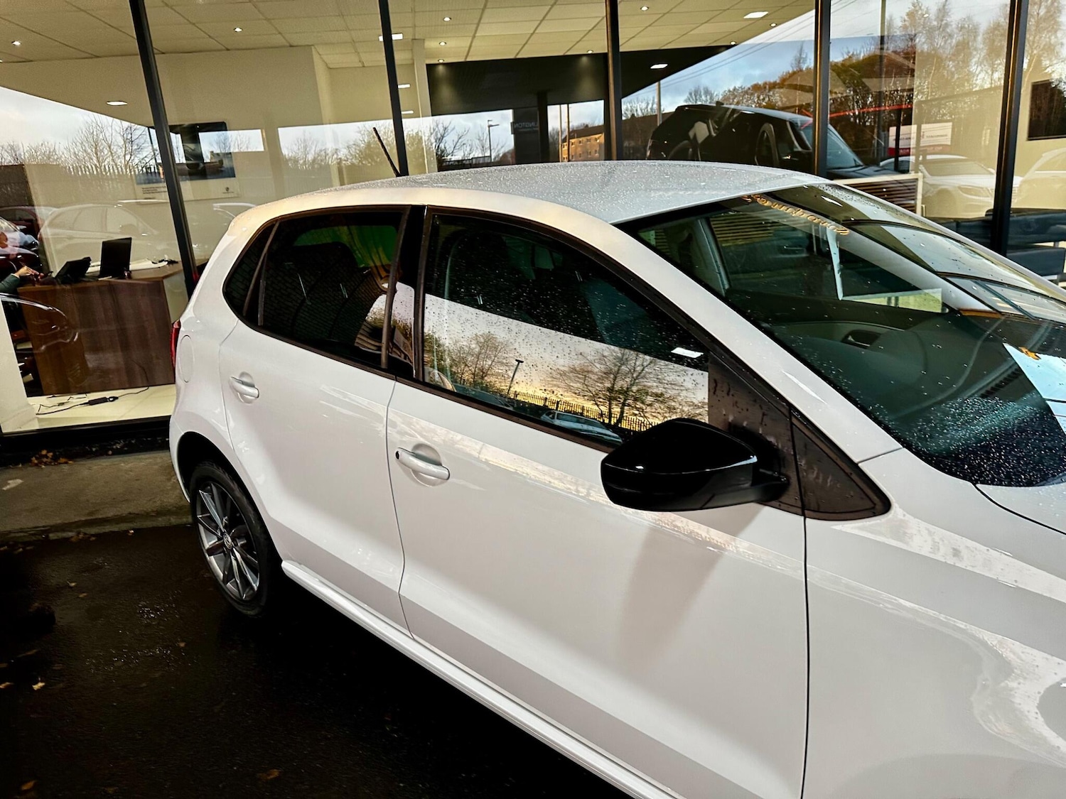 Used Volkswagen Polo 2015 for sale - 76562130: Photo 36