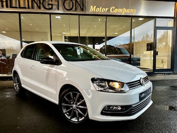 Used Volkswagen Polo 2015 for sale - 76562130: Photo