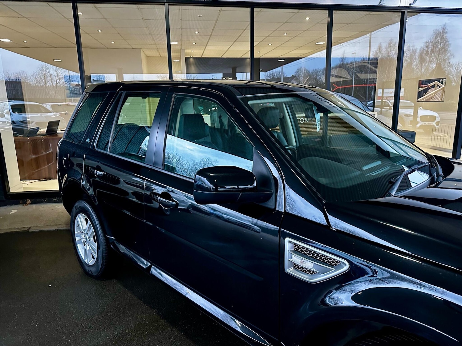 Used Land Rover Freelander 2 2014 for sale - 77279734: Photo 40