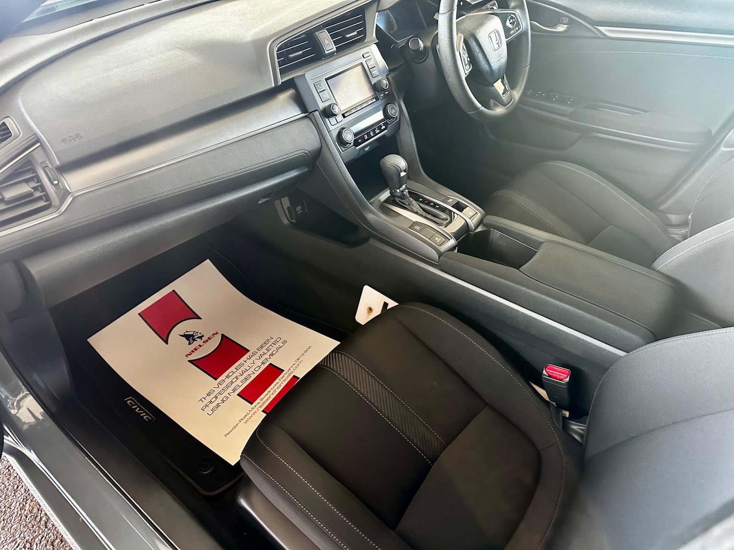 Used Honda Civic 2017 for sale - 76012713: Photo 34