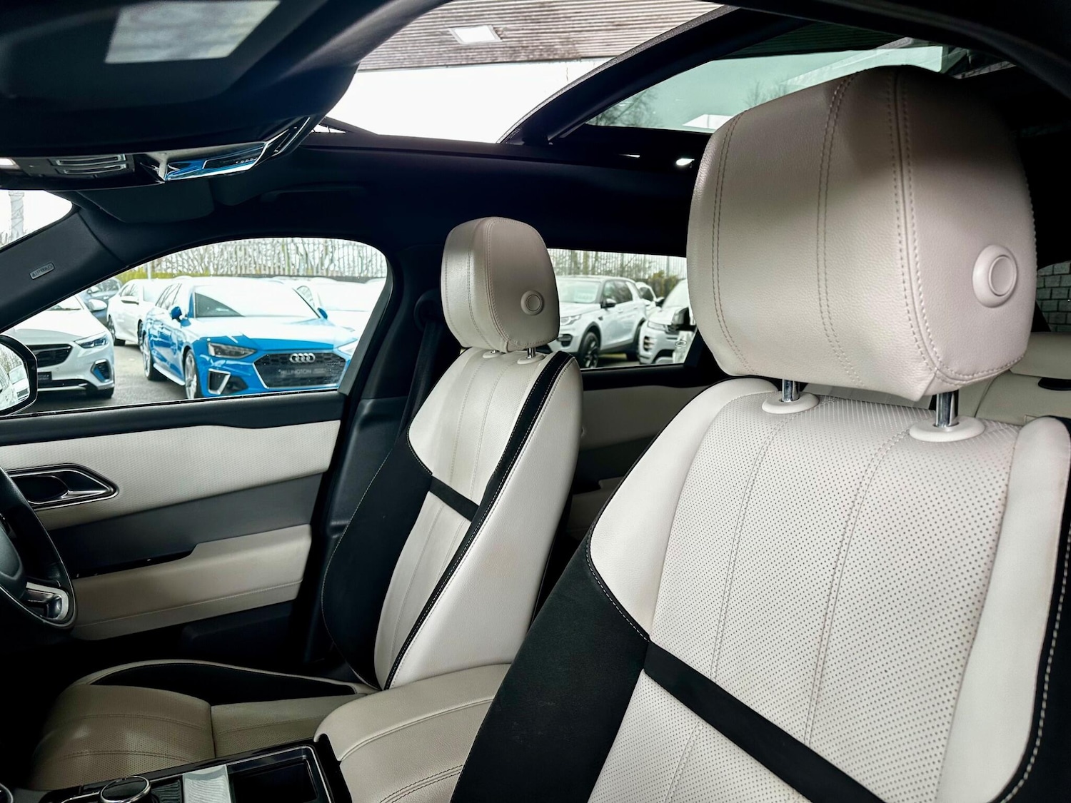 Used Land Rover Range Rover Velar 2018 for sale - 77411284: Photo 48