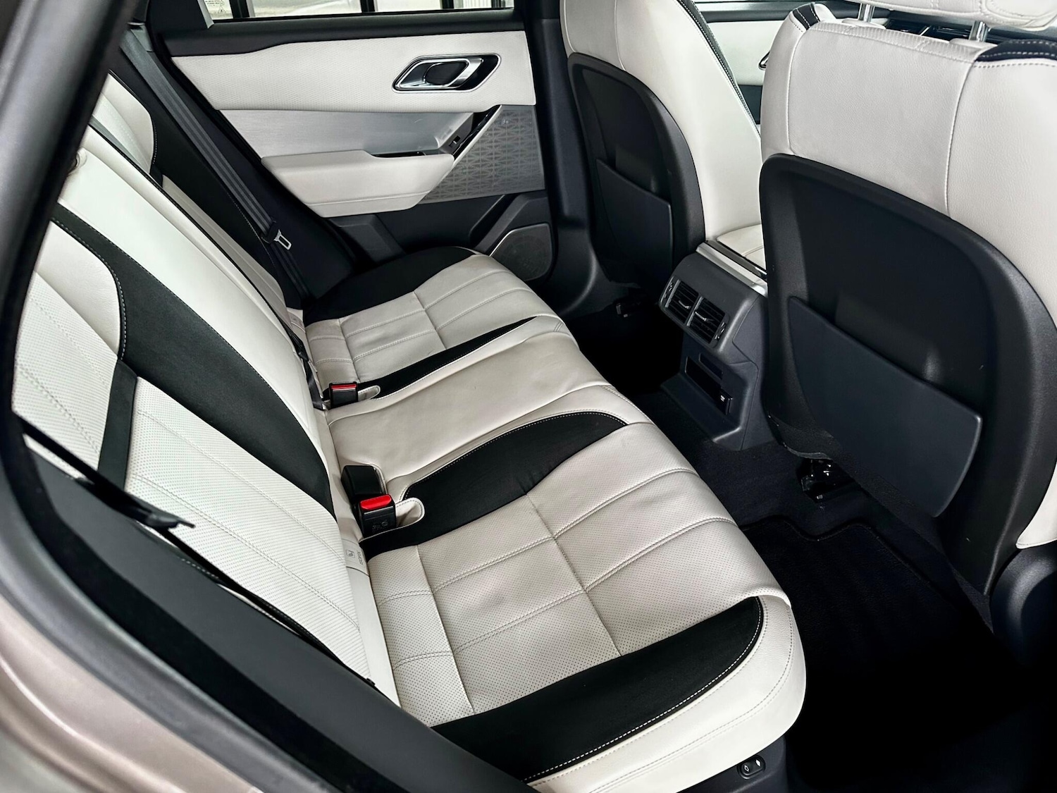 Used Land Rover Range Rover Velar 2018 for sale - 77411284: Photo 54