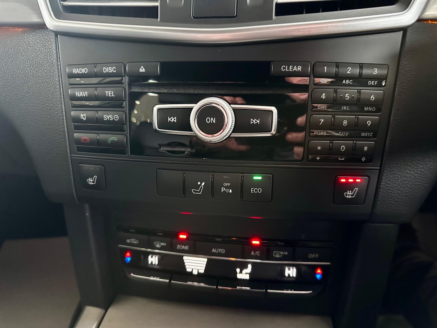 Used Mercedes-Benz E Class 2012 for sale - 77454758: Photo 38