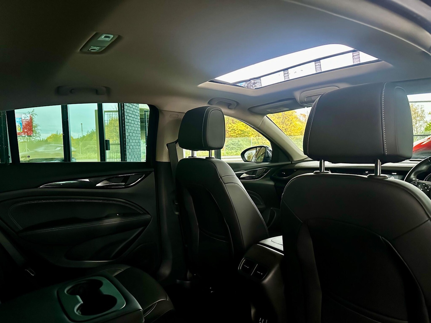 Used Vauxhall Insignia 2017 for sale - 76989589: Photo 36