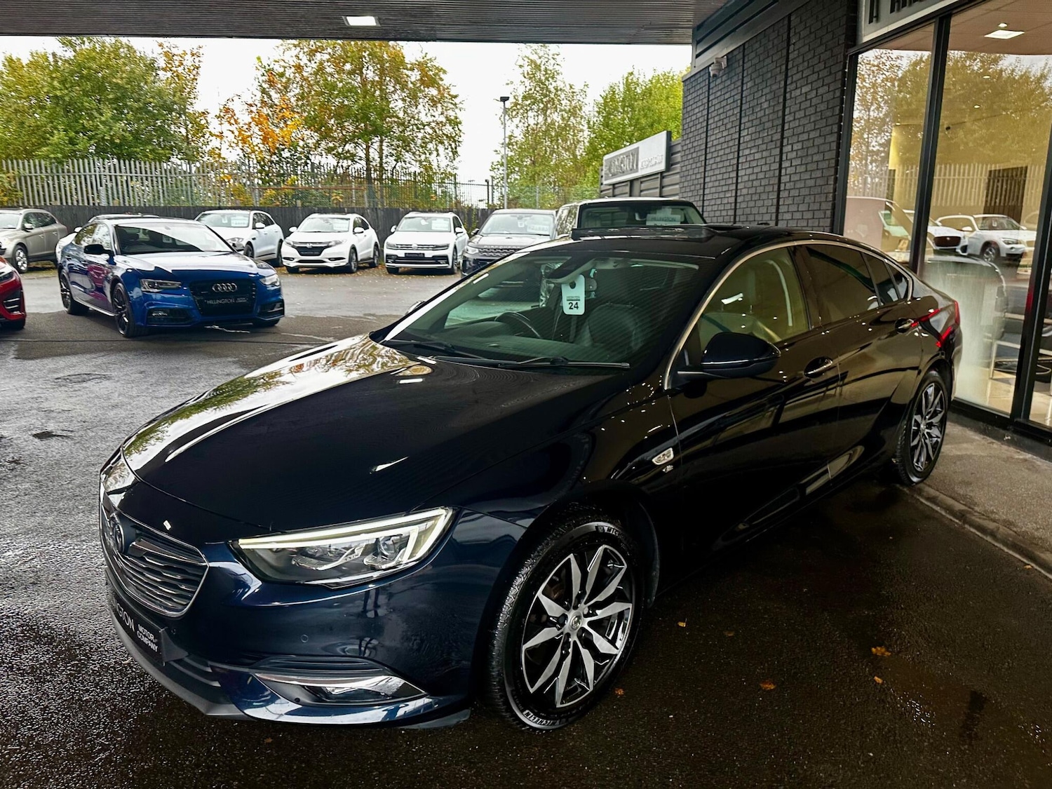 Used Vauxhall Insignia 2017 for sale - 76989589: Photo 8