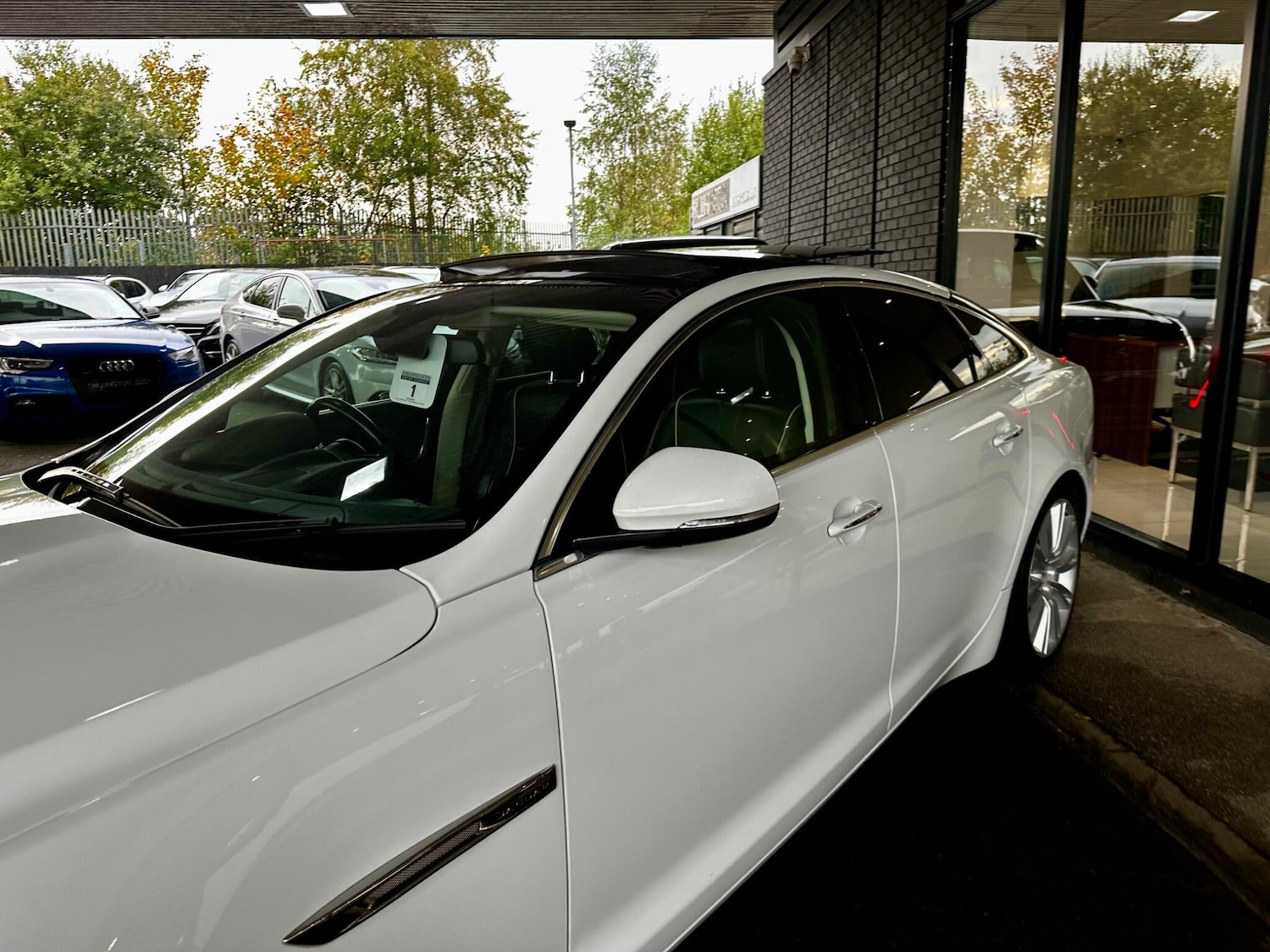 Used Jaguar XJ 2016 for sale - 76314672: Photo 14