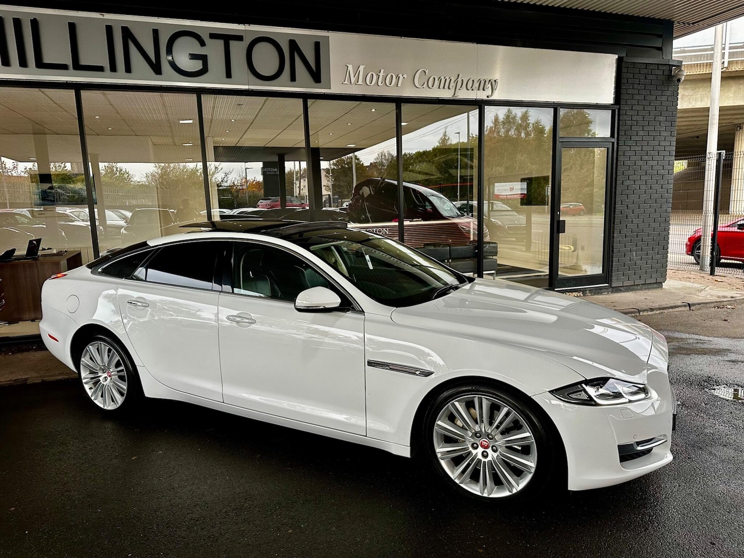 Used Jaguar XJ 2016 for sale - 76314672: Photo 16