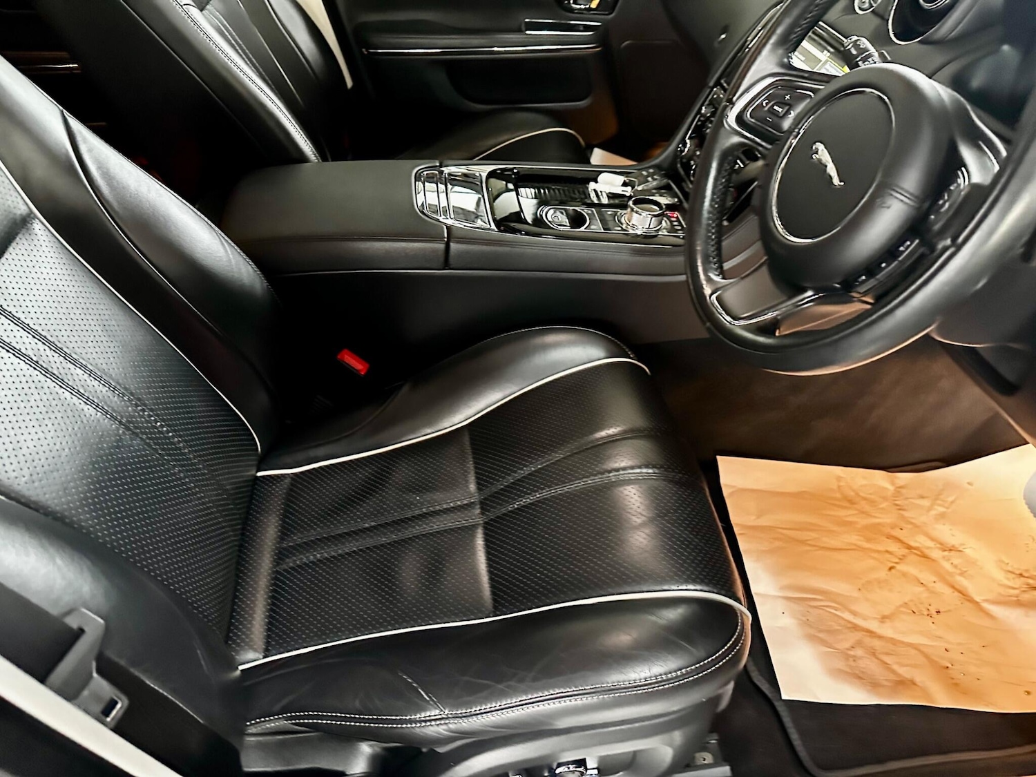 Used Jaguar XJ 2016 for sale - 76314672: Photo 29