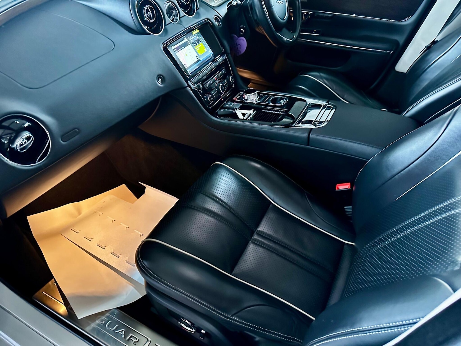 Used Jaguar XJ 2016 for sale - 76314672: Photo 35