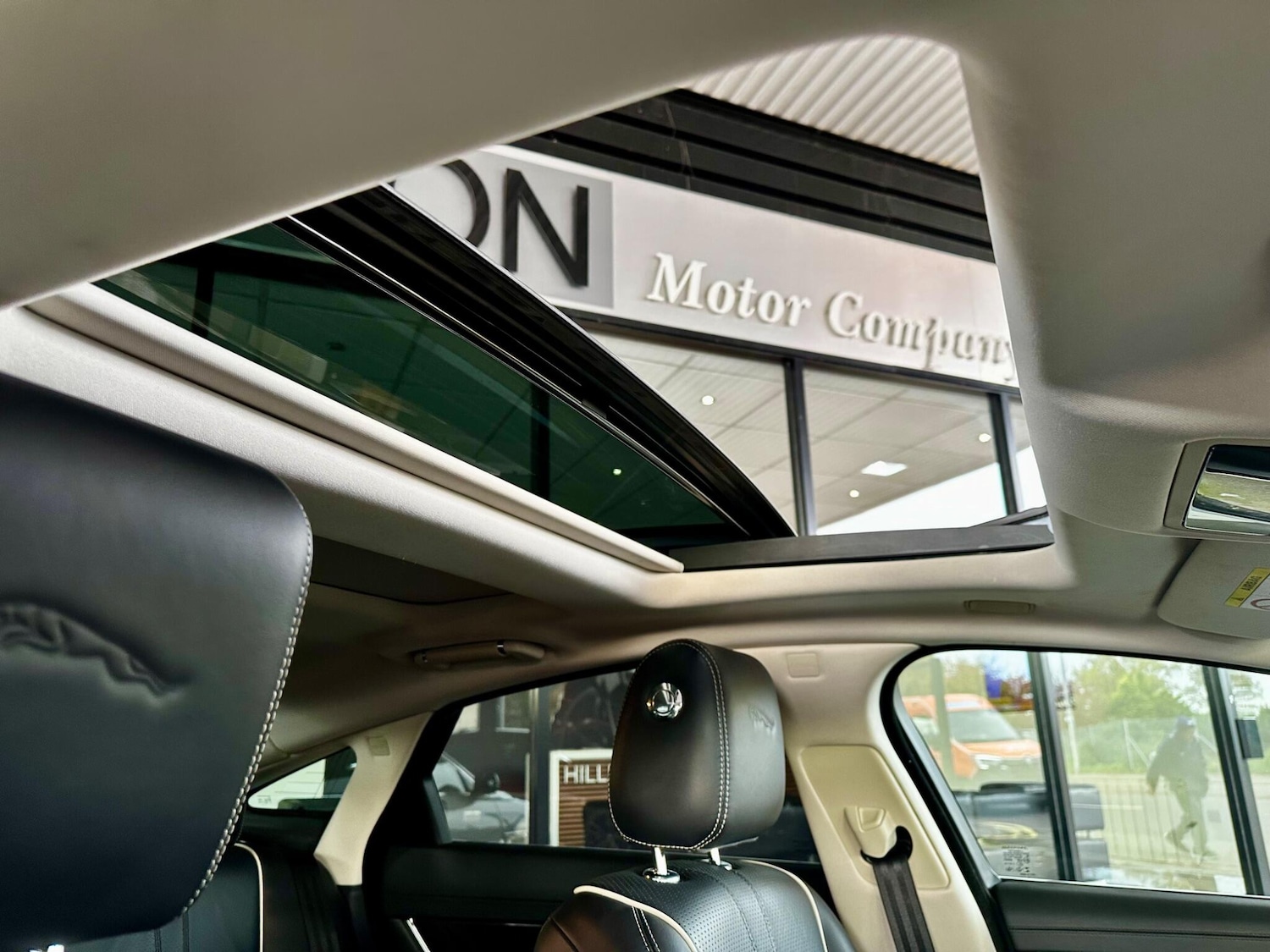 Used Jaguar XJ 2016 for sale - 76314672: Photo 41