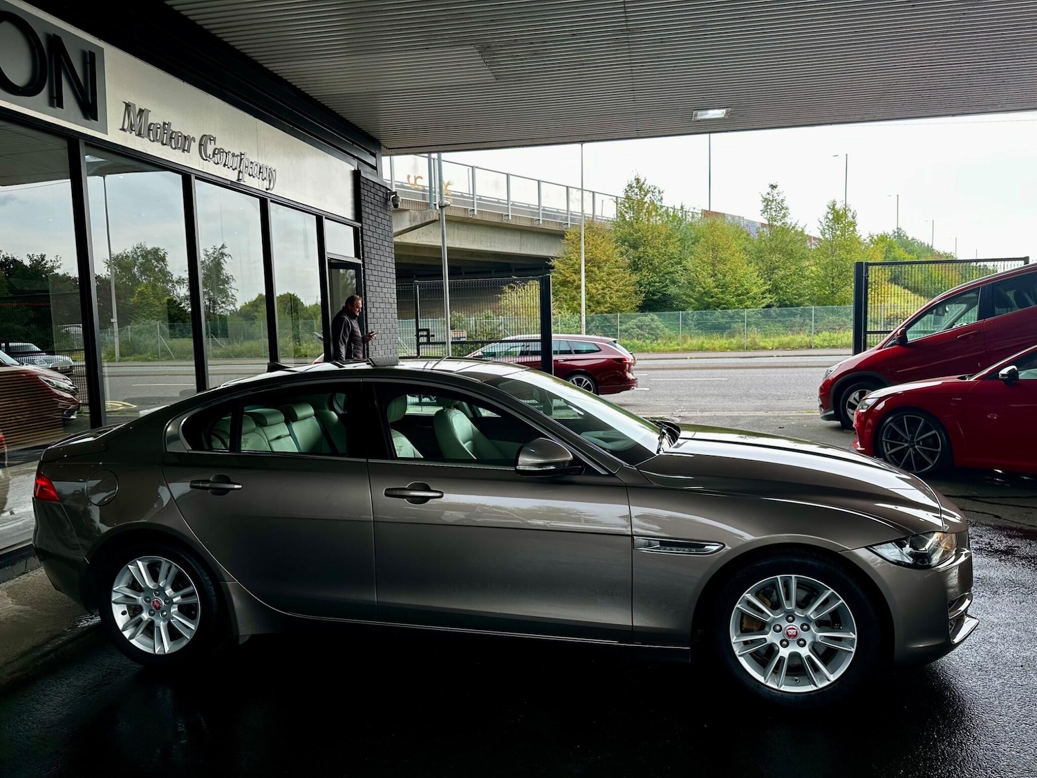 Used Jaguar XE 2015 for sale - 76137689: Photo 10