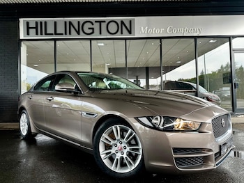 Used Jaguar XE 2015 for sale - 76137689: Photo