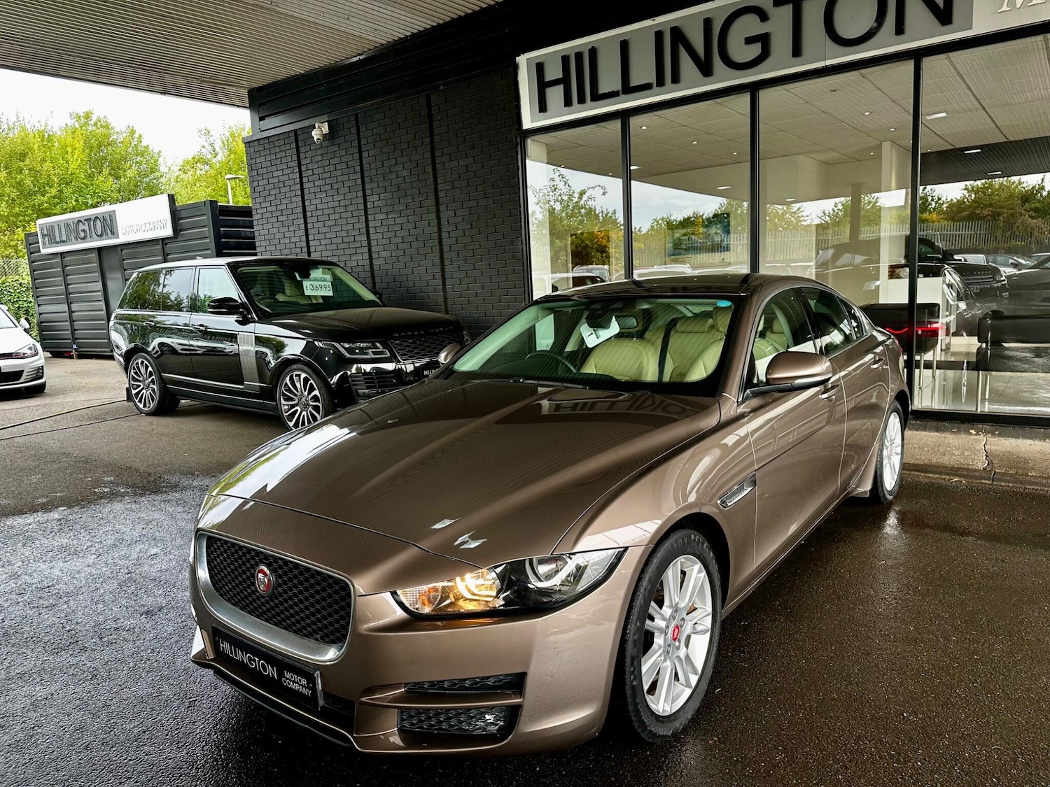 Used Jaguar XE 2015 for sale - 76137689: Photo 7