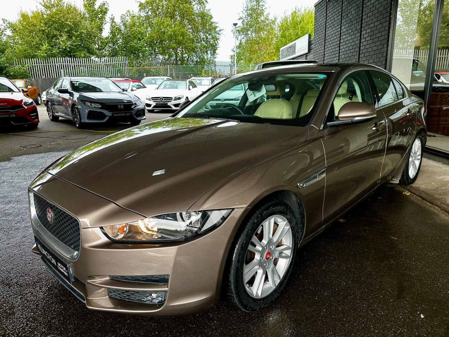 Used Jaguar XE 2015 for sale - 76137689: Photo 9