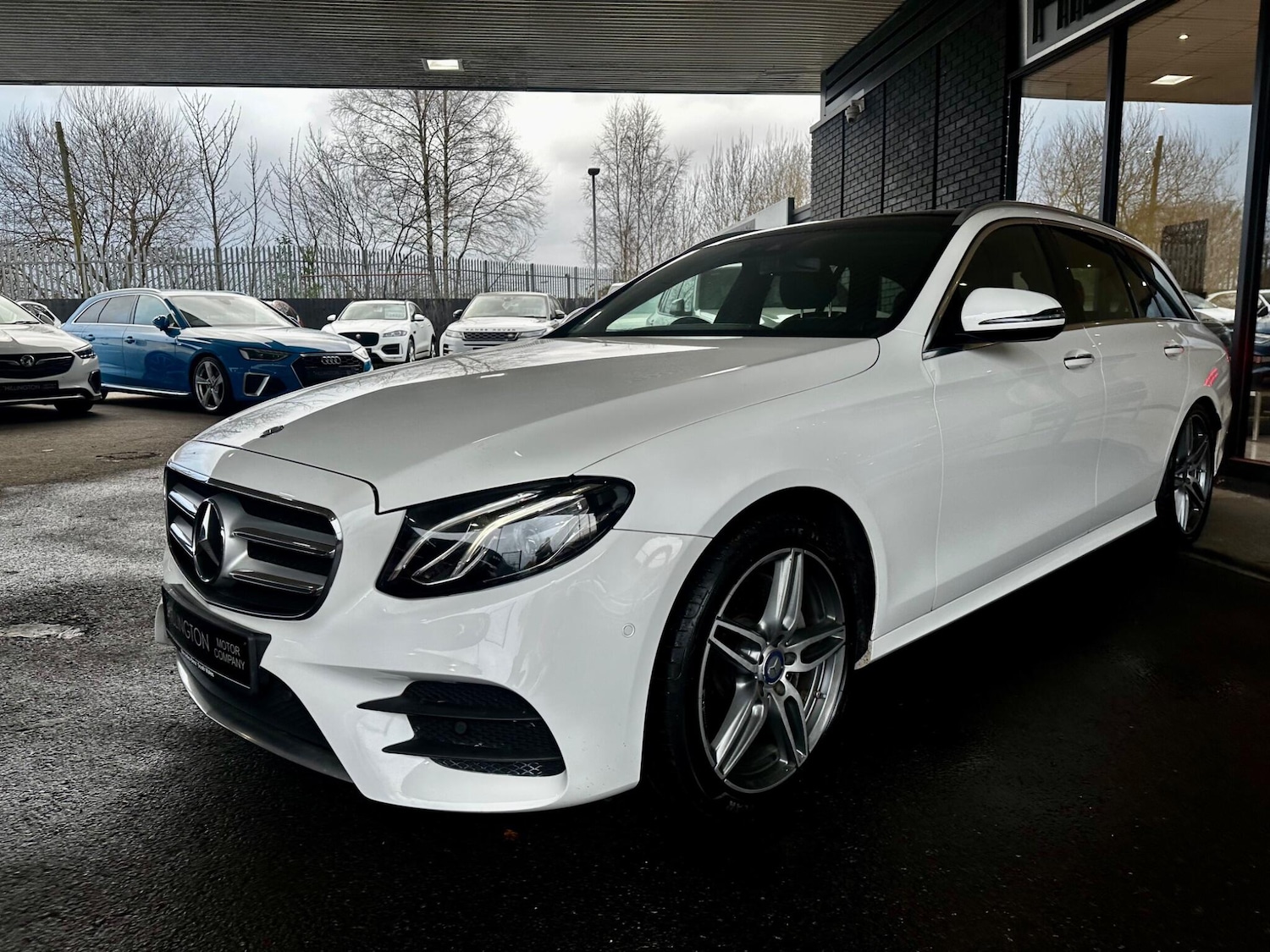 Used Mercedes-Benz E Class 2017 for sale - 77267251: Photo 4