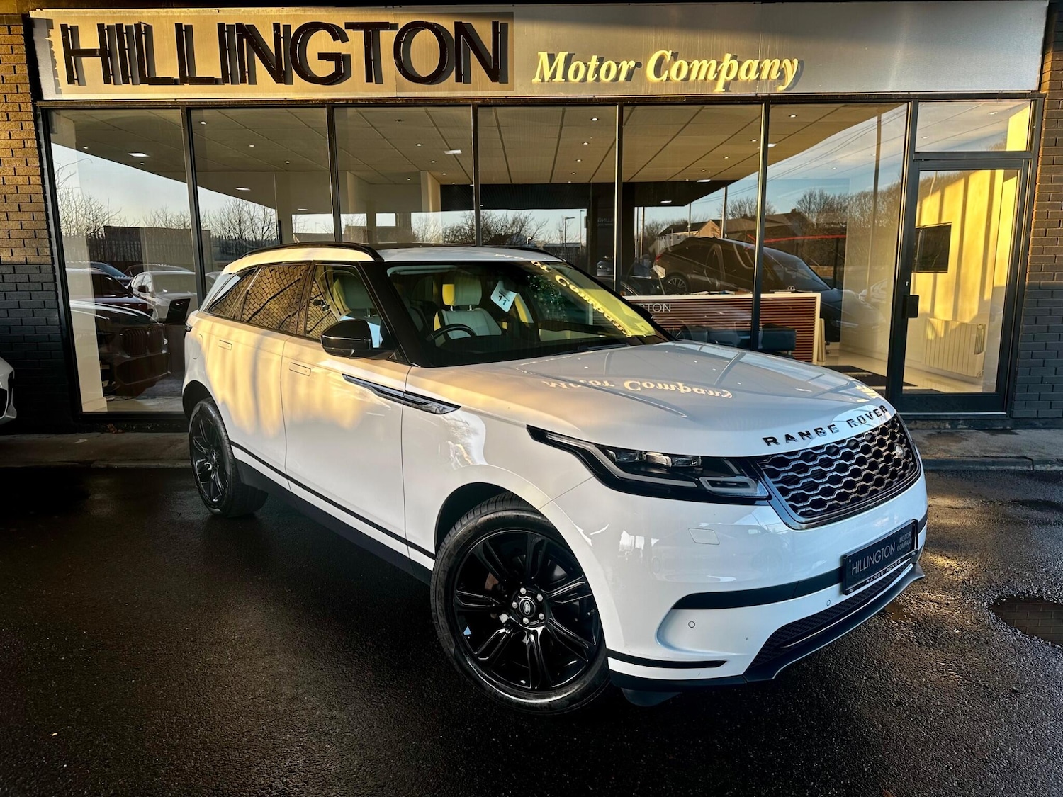 Used Land Rover Range Rover Velar 2018 for sale - 76926778: Photo 2