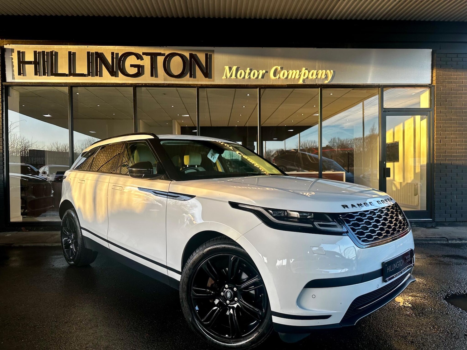 Used Land Rover Range Rover Velar 2018 for sale - 76926778: Photo 4