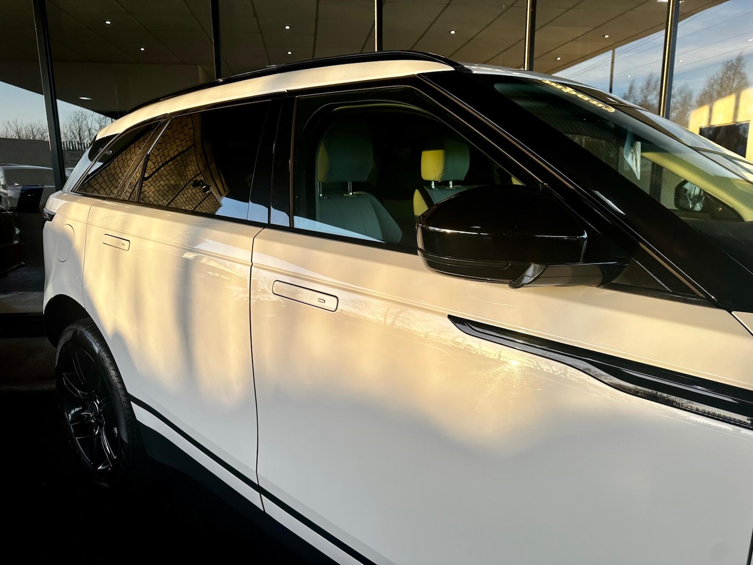 Used Land Rover Range Rover Velar 2018 for sale - 76926778: Photo 6