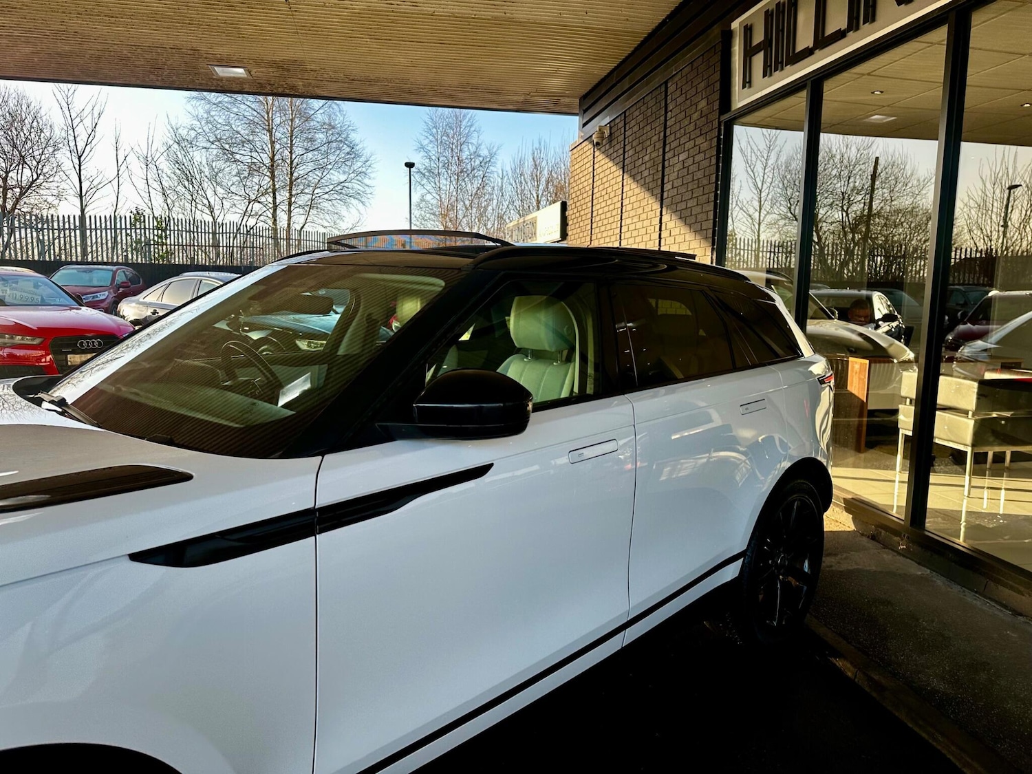 Used Land Rover Range Rover Velar for sale - 77049899: Photo 17