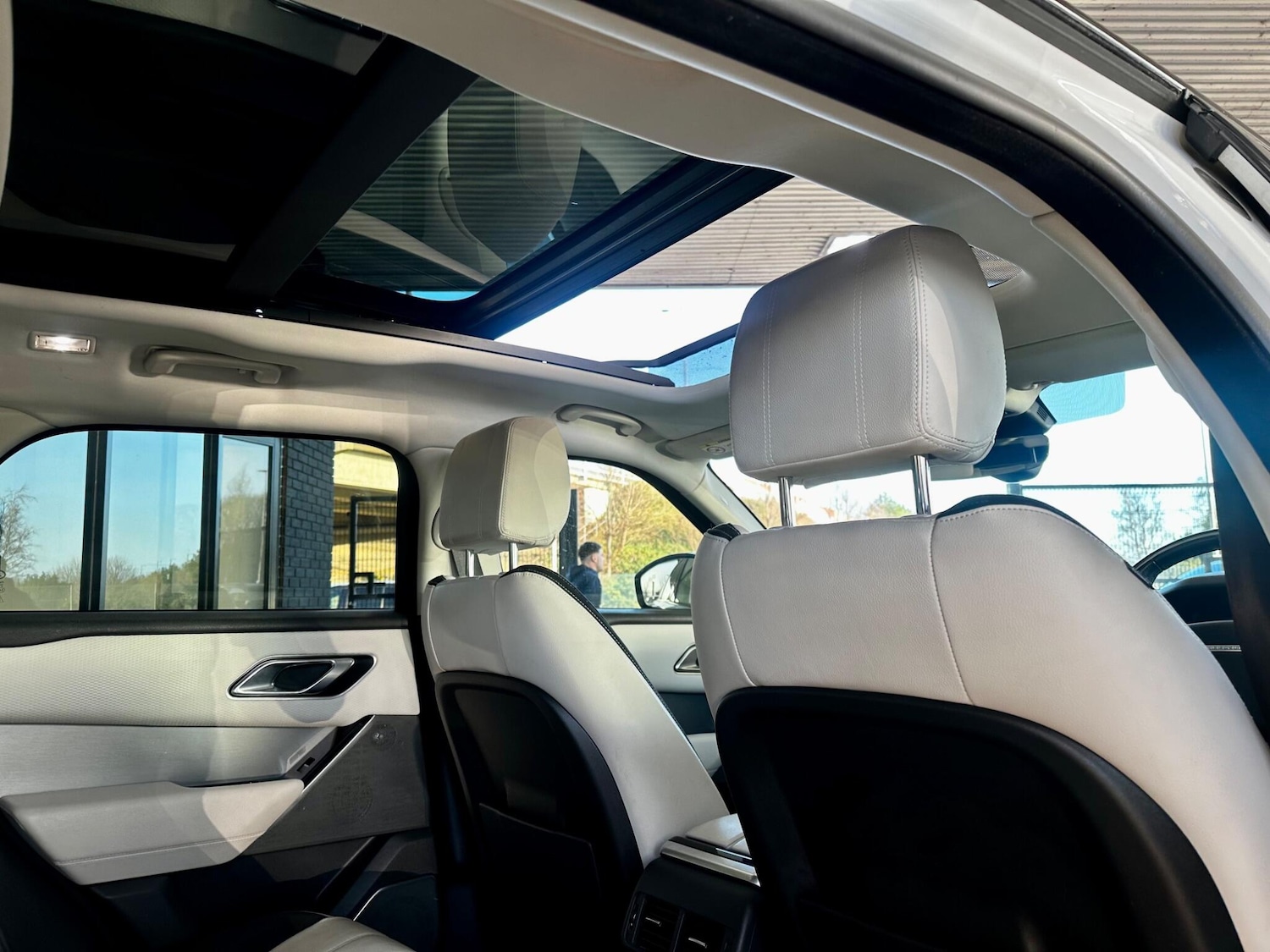 Used Land Rover Range Rover Velar for sale - 77049899: Photo 18