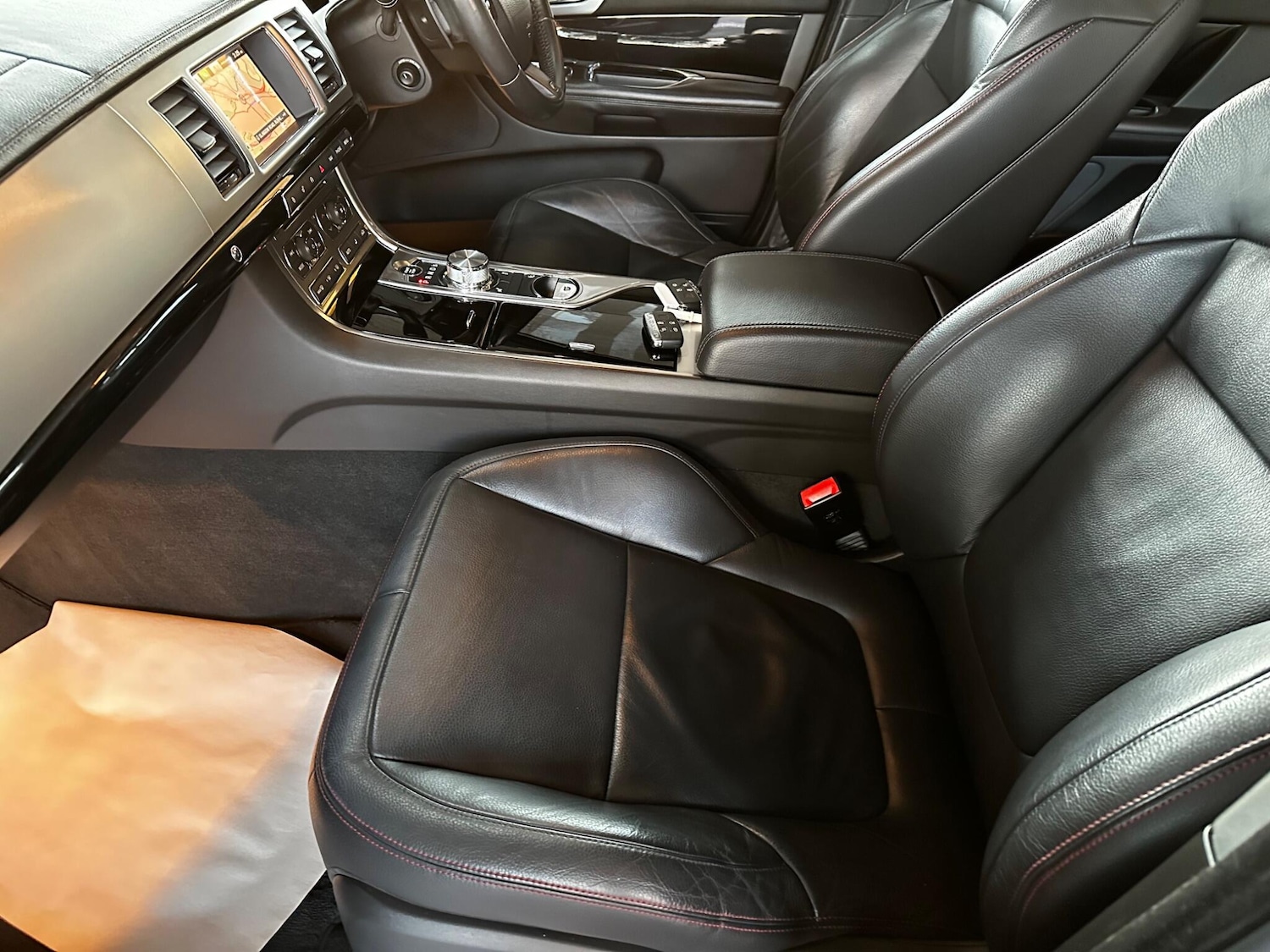 Used Jaguar XF 2015 for sale - 76633512: Photo 14