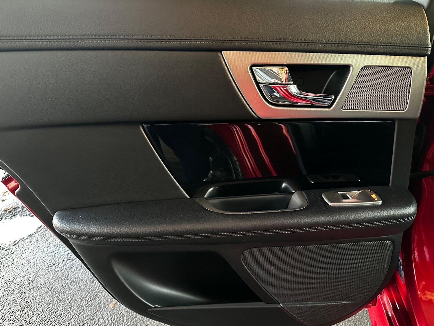 Used Jaguar XF 2015 for sale - 76633512: Photo 26