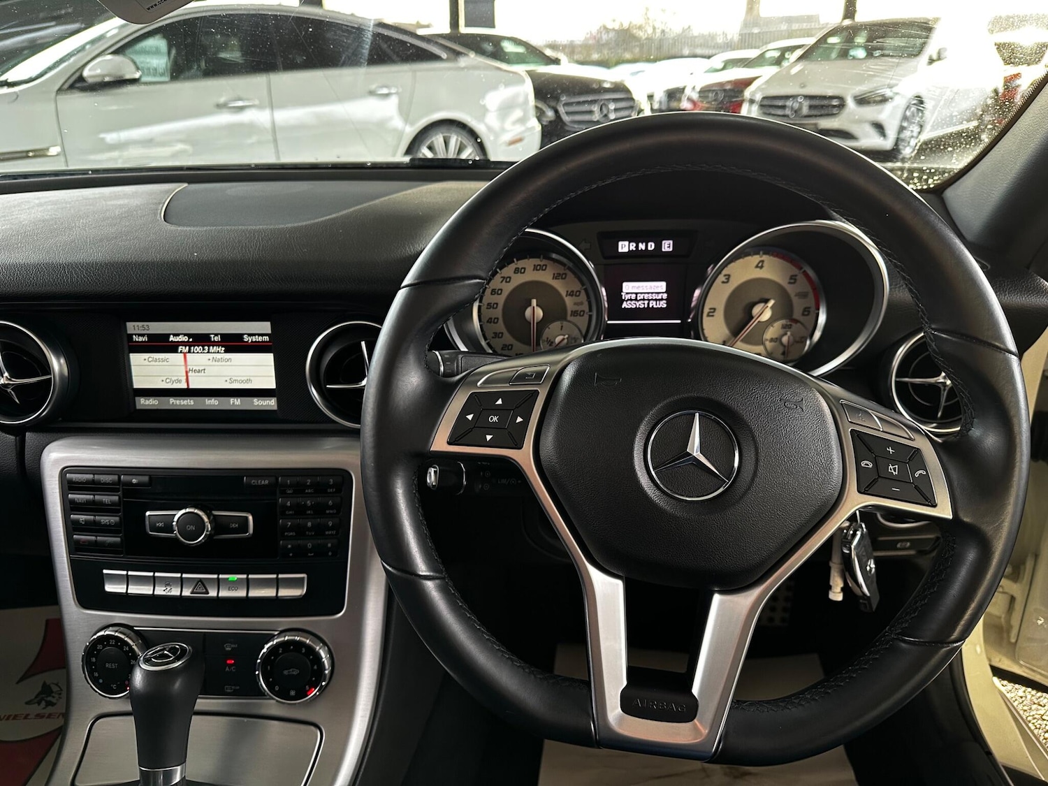 Used Mercedes-Benz SLK 2012 for sale - 76926078: Photo 15