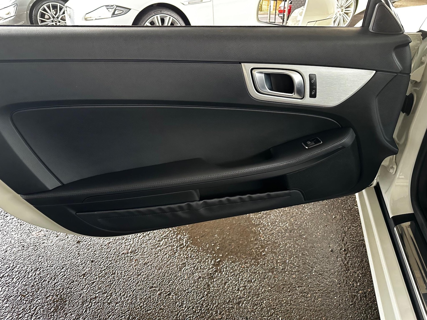 Used Mercedes-Benz SLK 2012 for sale - 76926078: Photo 46