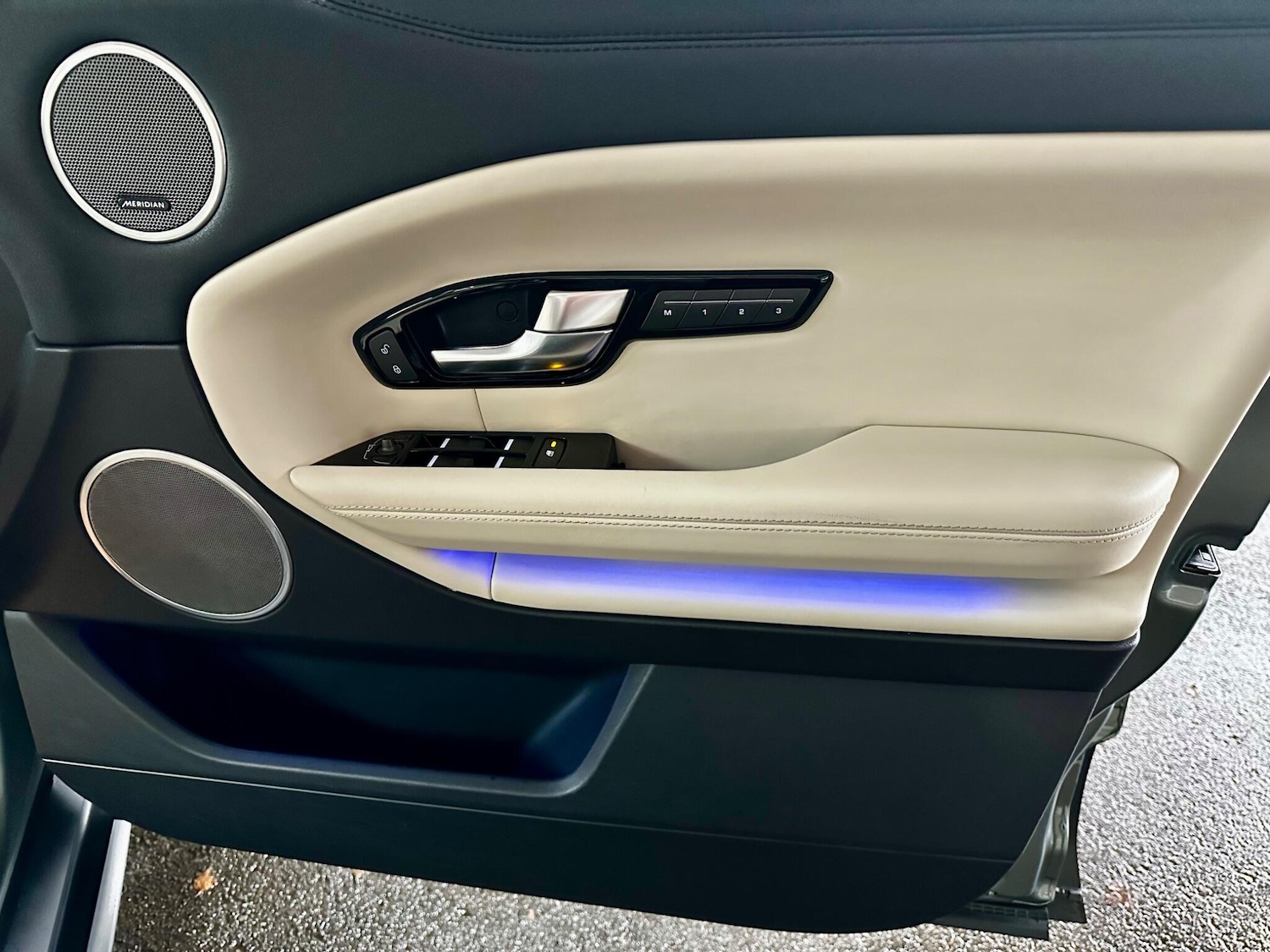 Used Land Rover Range Rover Evoque for sale - 76727371: Photo 32