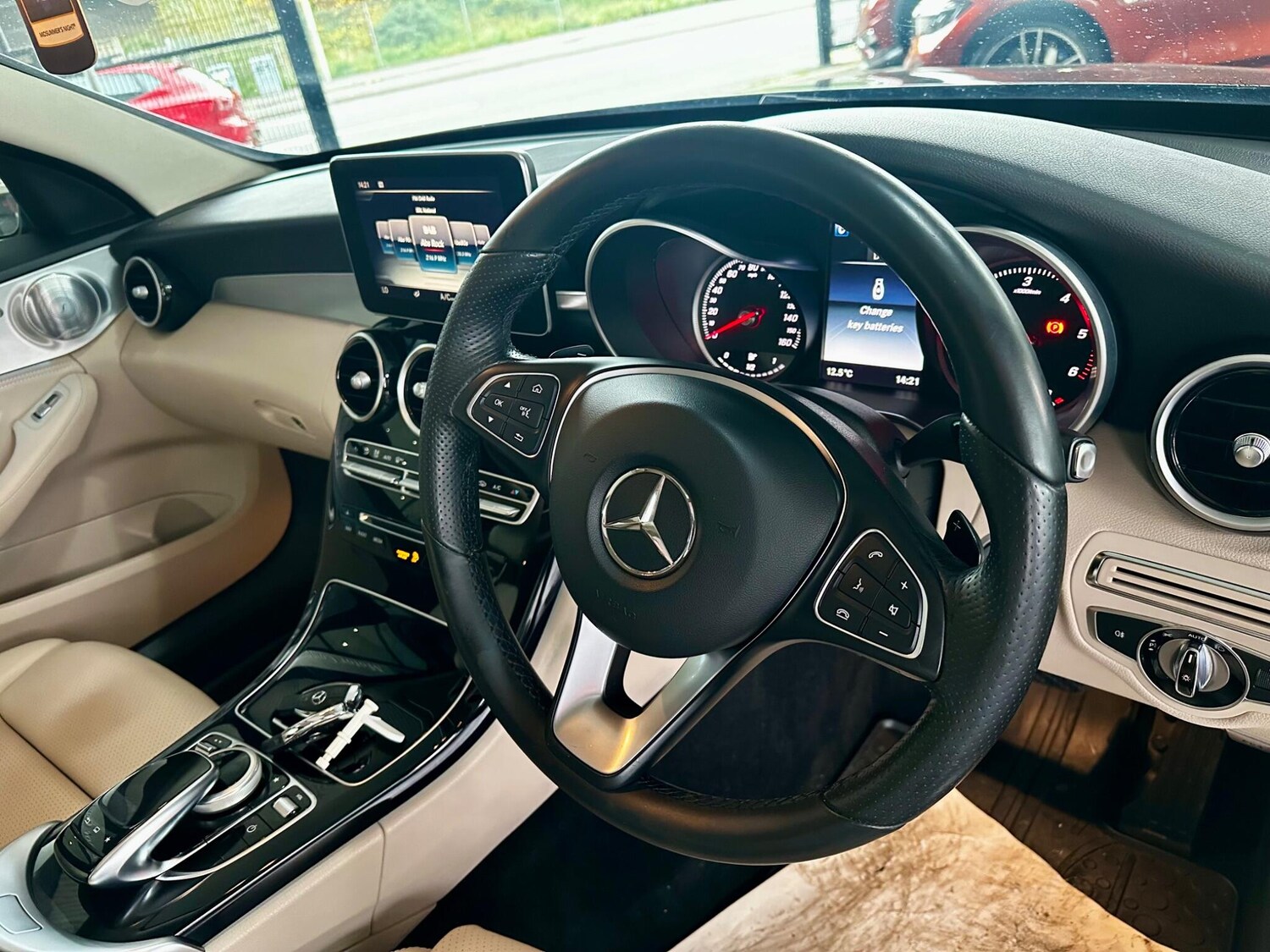 Used Mercedes-Benz C Class 2015 for sale - 75781498: Photo 28