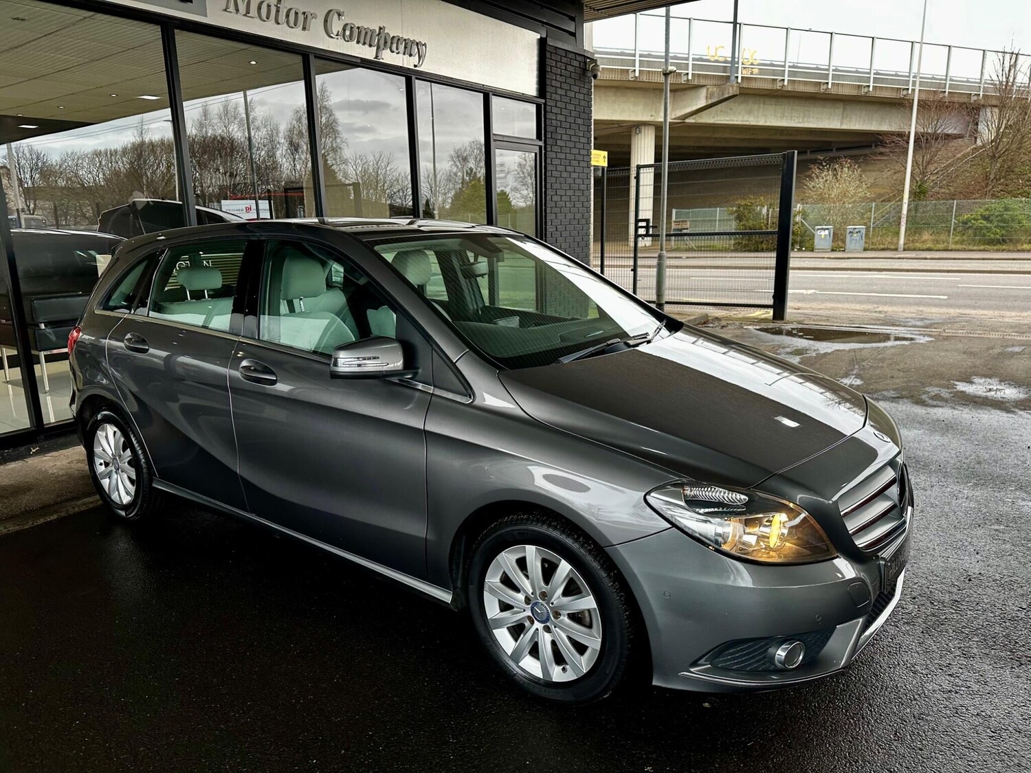 Used Mercedes-Benz B Class 2014 for sale - 77468372: Photo 23