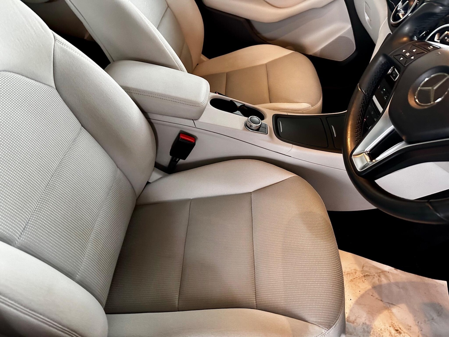 Used Mercedes-Benz B Class 2014 for sale - 77468372: Photo 35