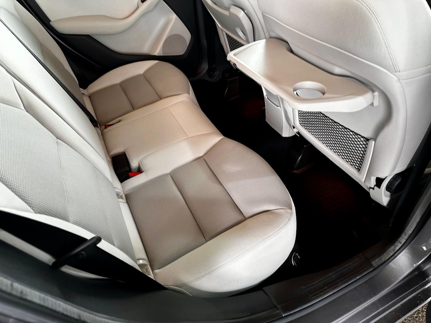 Used Mercedes-Benz B Class 2014 for sale - 77468372: Photo 39