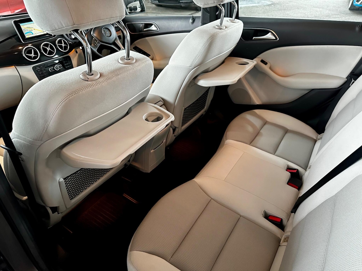 Used Mercedes-Benz B Class 2014 for sale - 77468372: Photo 46