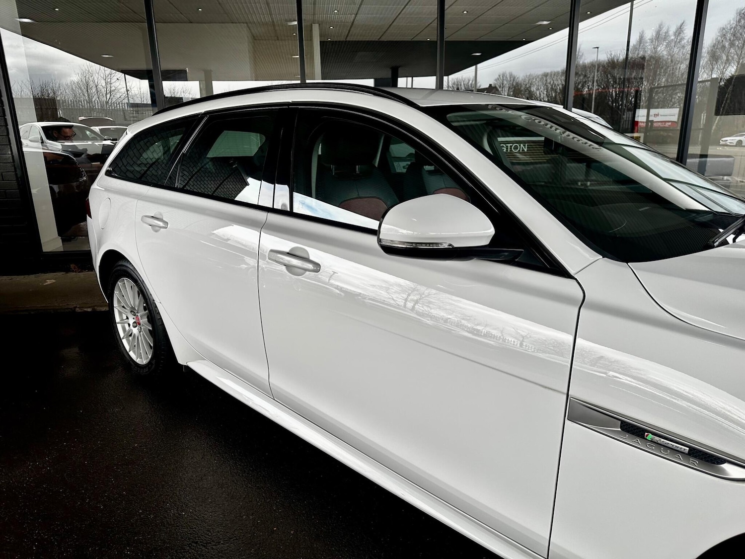 Used Jaguar XF 2017 for sale - 77637592: Photo 36