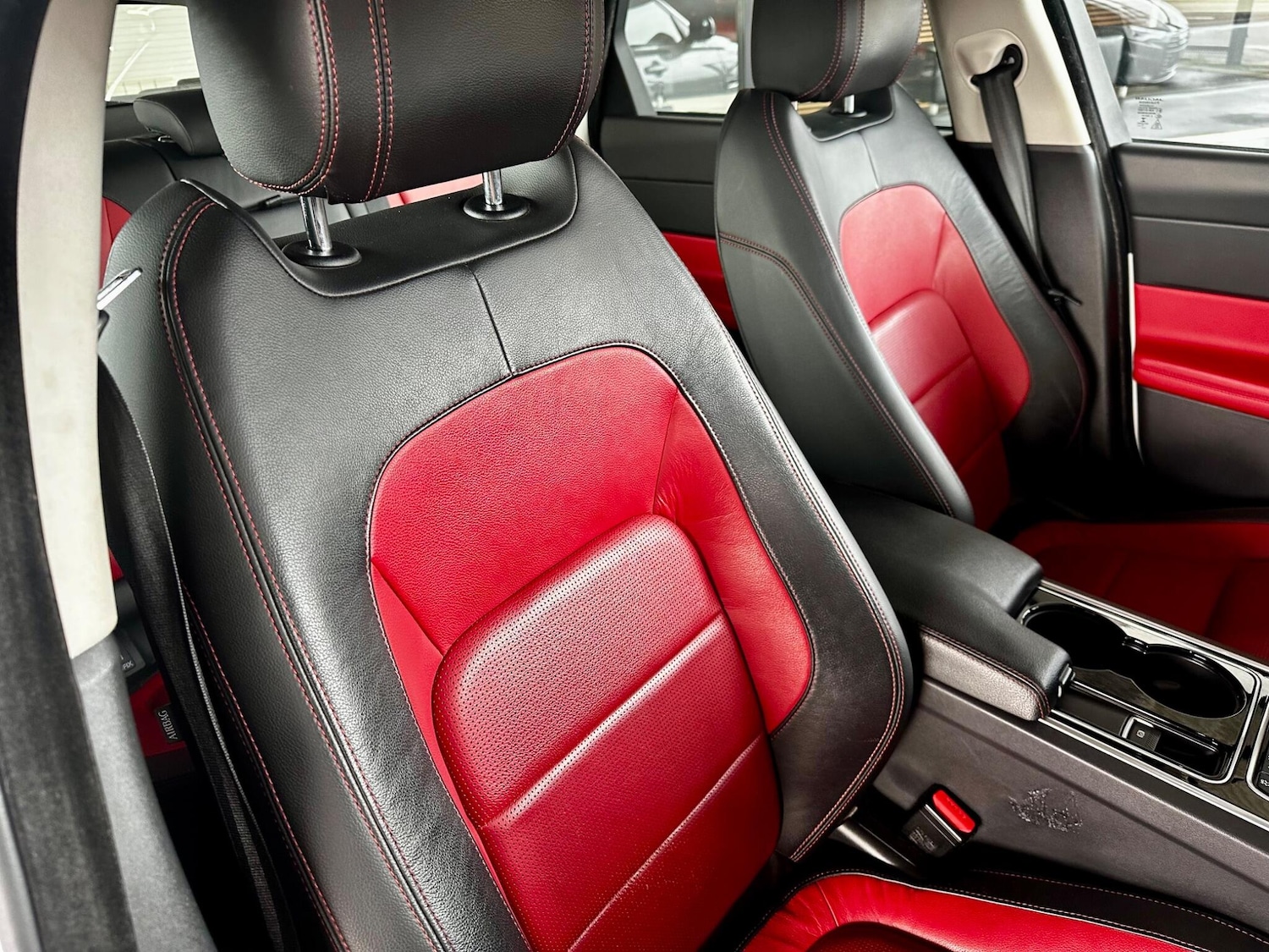 Used Jaguar XF 2017 for sale - 77637592: Photo 40