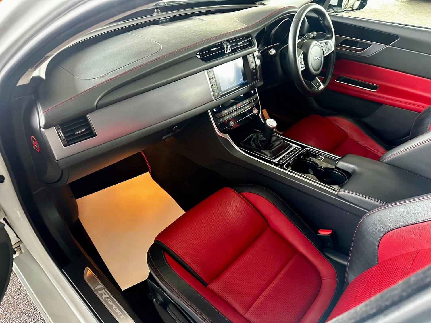 Used Jaguar XF 2017 for sale - 77637592: Photo 47