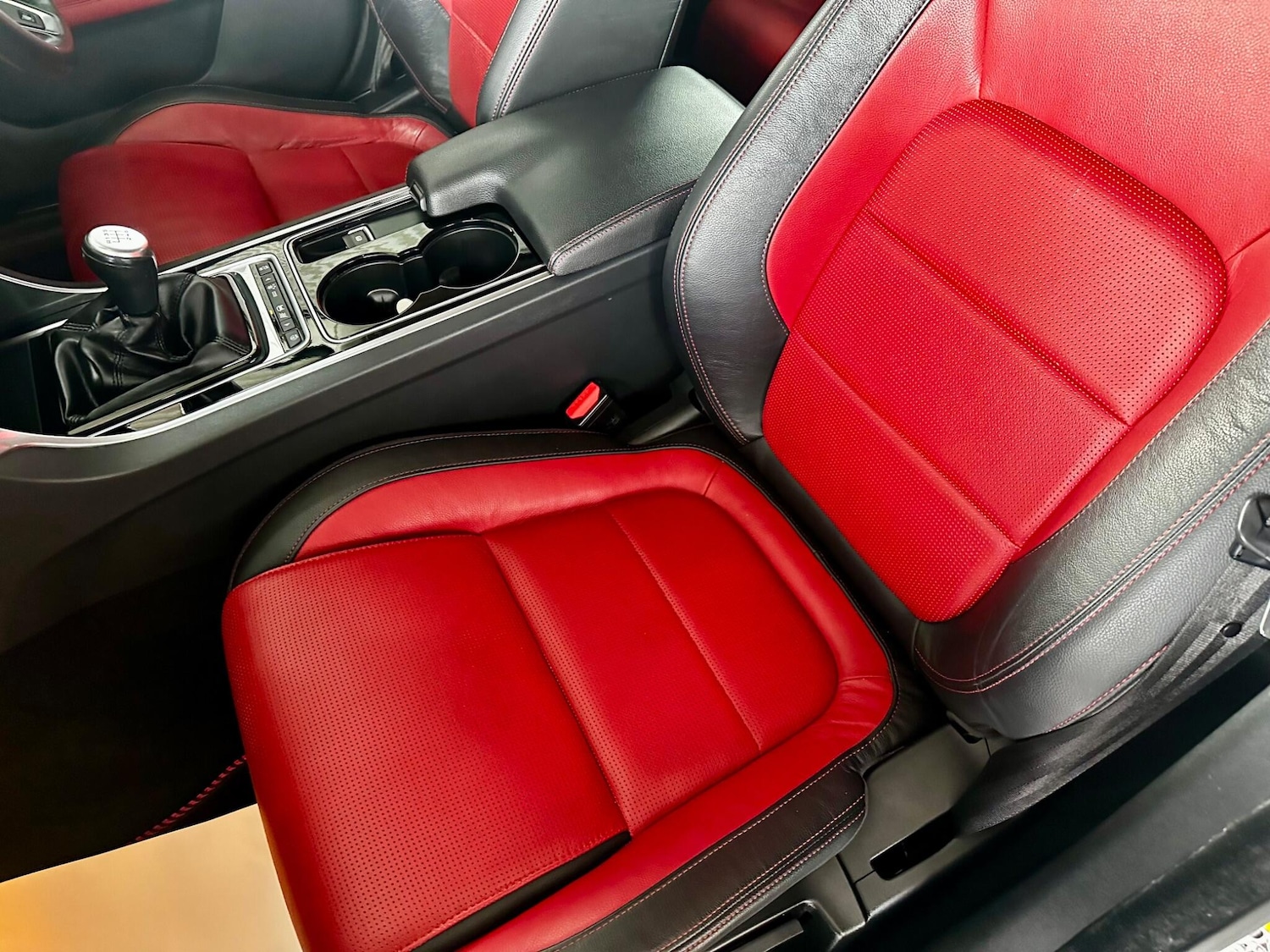 Used Jaguar XF 2017 for sale - 77637592: Photo 51