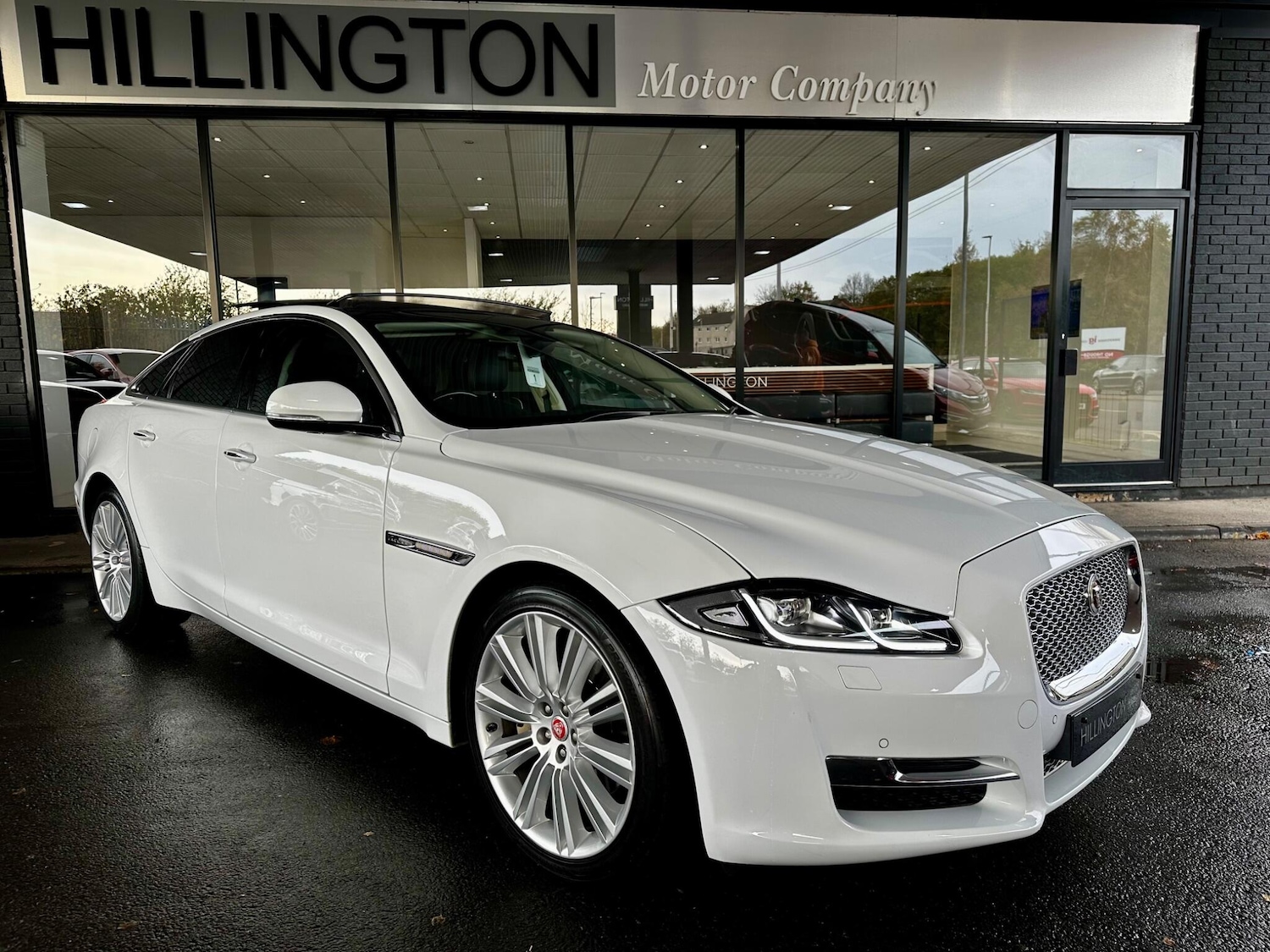 Used Jaguar XJ 2016 for sale - 76995263: Photo 11