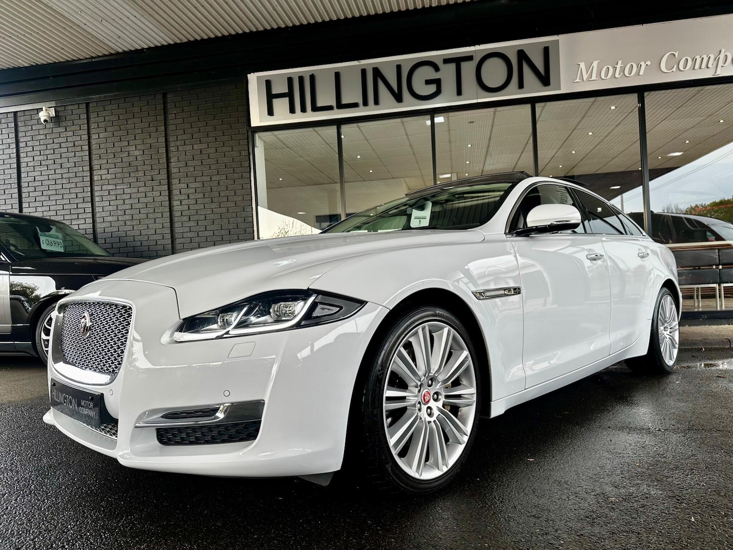 Used Jaguar XJ 2016 for sale - 76995263: Photo 12