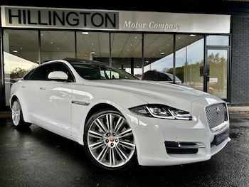 Used Jaguar XJ 2016 for sale - 76995263: Photo