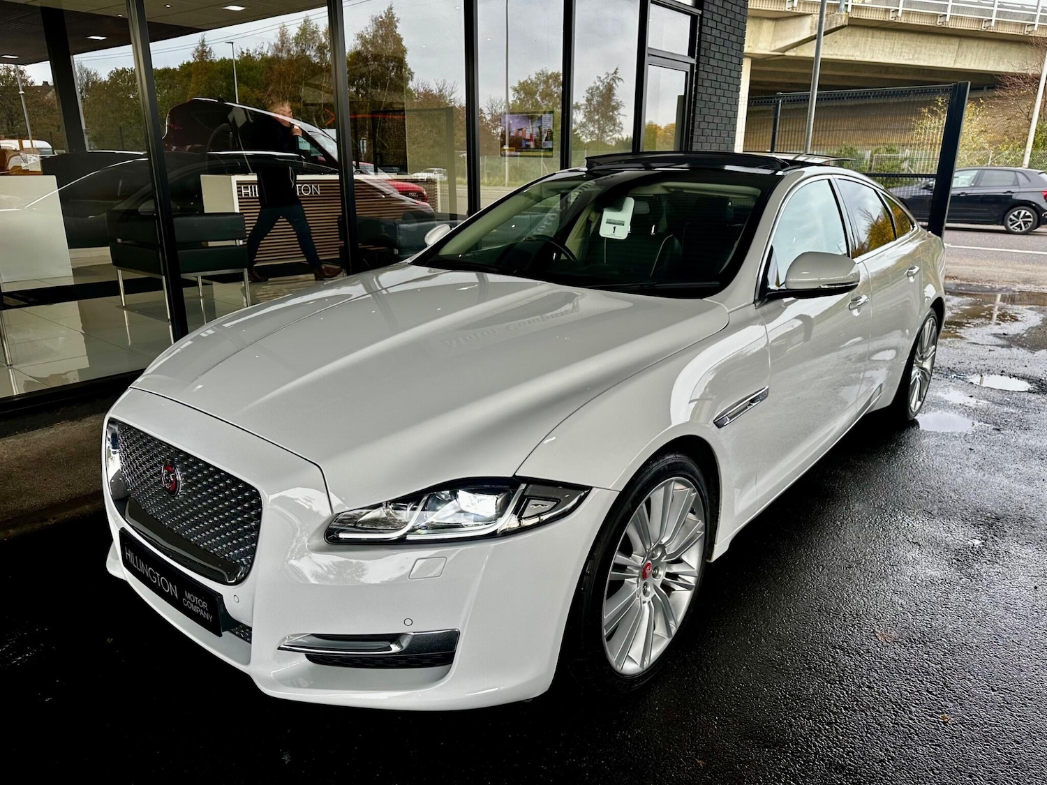 Used Jaguar XJ 2016 for sale - 76995263: Photo 25